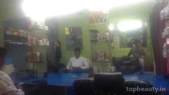 New Looks Mens Parlour, Lucknow - Photo 5