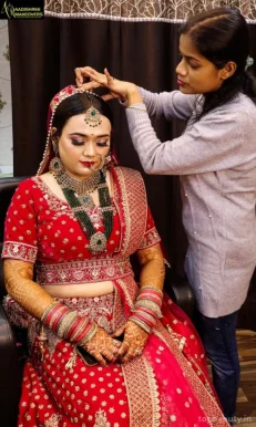 AADHISHREE MAKEOVER & FREELANCE MAKEUP ARTIST in lucknow, Lucknow - Photo 3