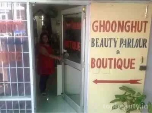 Ghoonghut Beauty Parlour, Lucknow - Photo 6