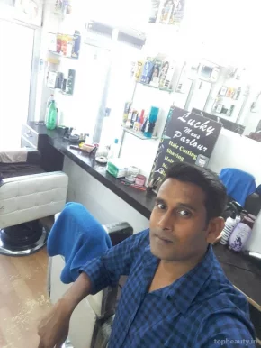 Lucky Mens Parlour With (AC), Lucknow - Photo 6