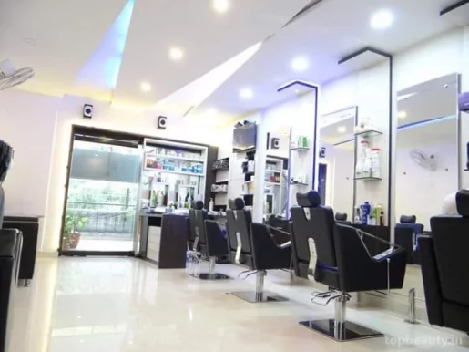The Barber Looks Unisex Salon, Ludhiana - Photo 6