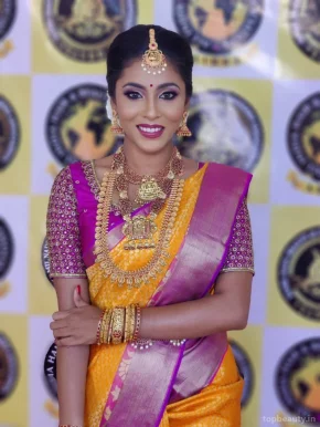 Pooja Bridal Creations - #BridalMakeupArtist #nailart #bestbridal #beautyparlour in byepass road and #beauticianTrainingCentre - Madurai, Madurai - Photo 4