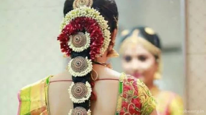 Slerisha shining star bridal makeup, Madurai - Photo 1