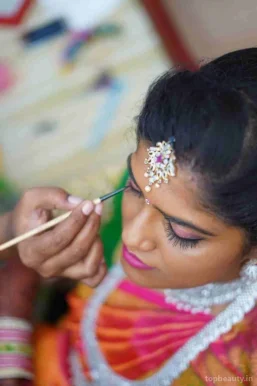 Harini Makeup Studio, Madurai - Photo 1