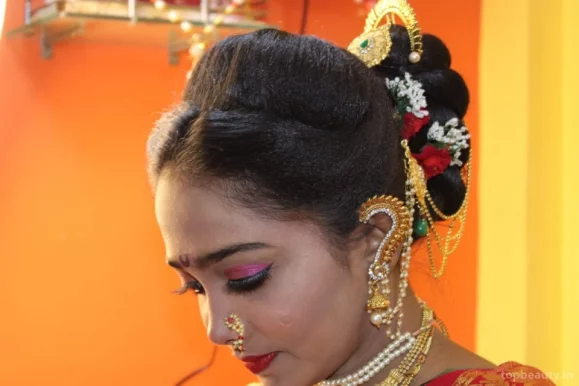 Archana Ladies Beauty Parlour 3D/4D Makeup Artist Mumbai, Mumbai - Photo 3