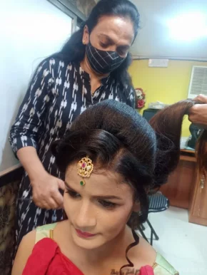 Archana Ladies Beauty Parlour 3D/4D Makeup Artist Mumbai, Mumbai - Photo 7