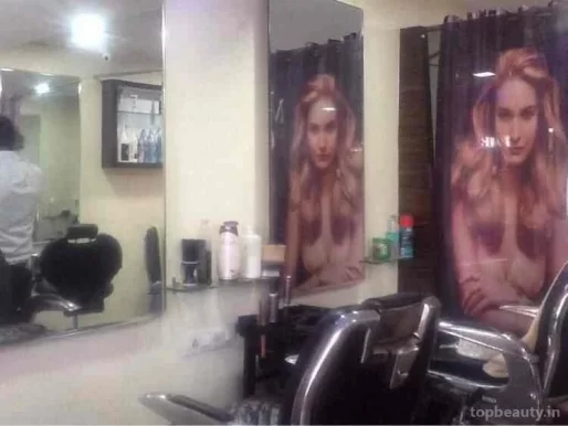Looks Hair Salon, Mumbai - Photo 4