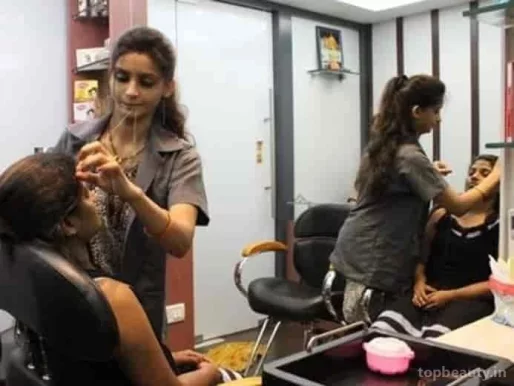 Lush Ladies Beauty Parlour, Mumbai - Photo 1