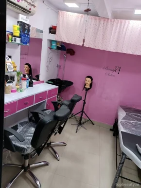 Vrushali's beauty salon, Mumbai - Photo 2