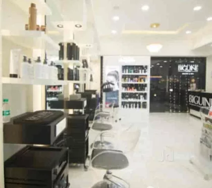 Jean-Claude Biguine Salon & Spa, Marine Drive – Japanese hair straightening in Mumbai