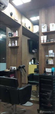 Roots Unisex Hair Salon, Mumbai - Photo 4