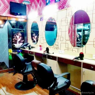 Royal Chi Kaba Hair & Beauty Salon, Mumbai - Photo 2
