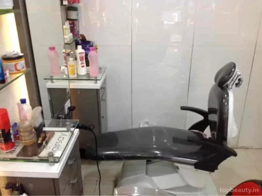 Laxmi hair studio, Mumbai - Photo 4