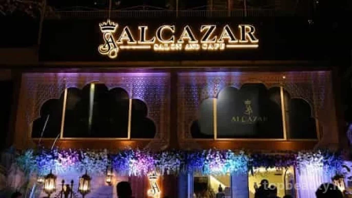 Alcazar Salon and Cafe, Mumbai - Photo 7