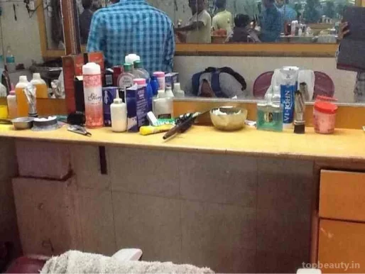Star Hair Cutting Saloon, Mumbai - Photo 4