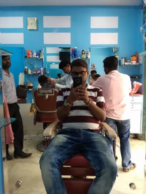 Vishal Hair Cutting Saloon, Mumbai - Photo 4