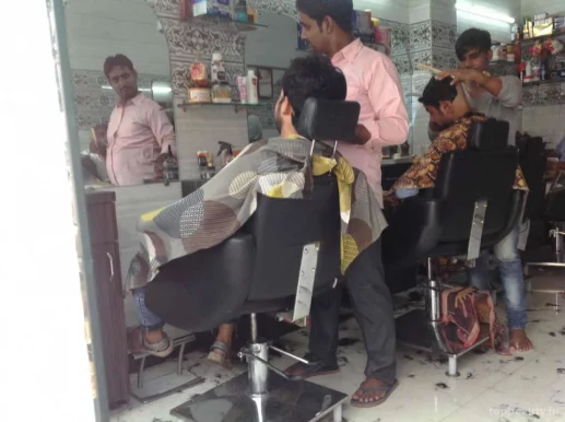 Venus Hair Cutting Saloon, Mumbai - Photo 2