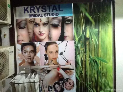 KRYSTAL BEAUTY AND BRIDAL STUDIO & ACADEMY & Krystal Collection, Mumbai - Photo 3