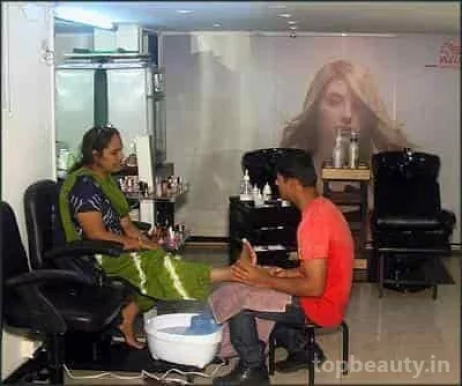 Beau Monde Beauty Salon and Accadmey, Mumbai - Photo 1