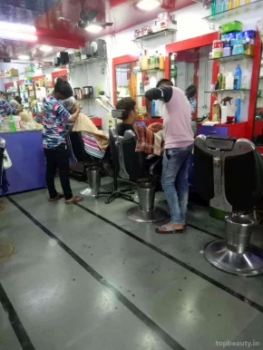 Shama Hair Cutting Saloon, Mumbai - Photo 3