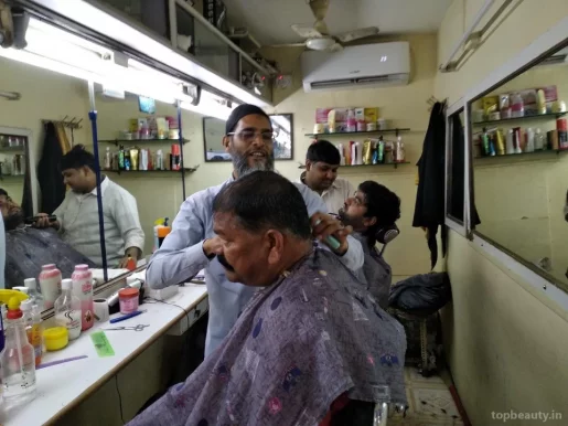 Powai Hair Cutting Saloon, Mumbai - Photo 4