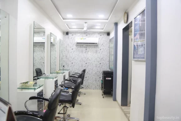 Evolve hair and beauty salon, Mumbai - Photo 5