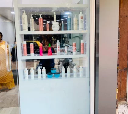 Lakme Salon Colaba – Makeup in Mumbai