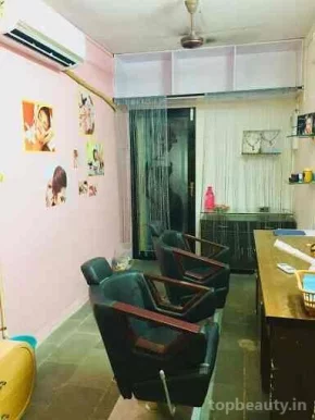 Saroj's beauty salon, Mumbai - Photo 3