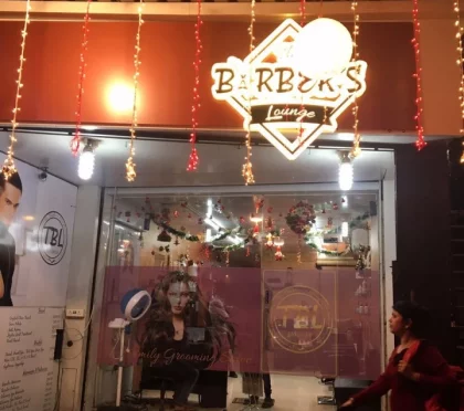 The Barber’s Lounge – Classic pedicure in Mumbai