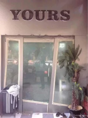 Your's Beauty Parlour, Mumbai - Photo 2