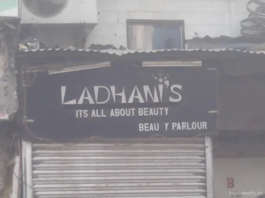 Ladhani's Beauty Parlour, Mumbai - Photo 2