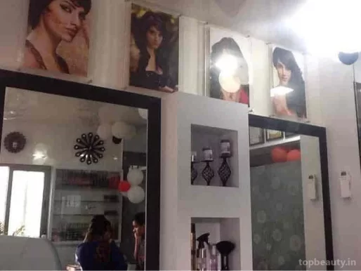 Pearl Beauty Salon, Mumbai - Photo 1