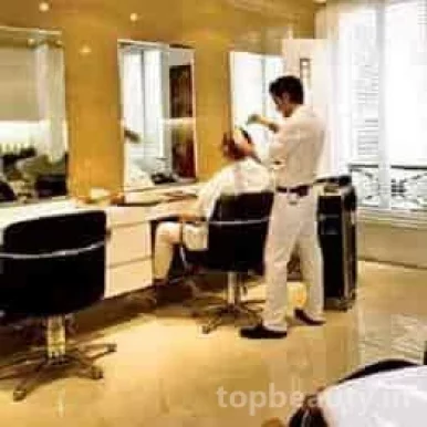 Sparsh Hair & Beauty Salon & Aromatherapy Center, Mumbai - Photo 1