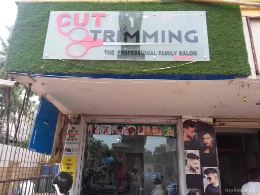 Cut Trimming the Profeasional Family Salon, Mumbai - Photo 1