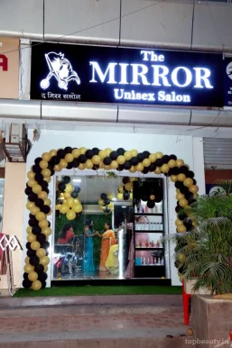The Mirror Unisex Salon, Mumbai - Photo 1