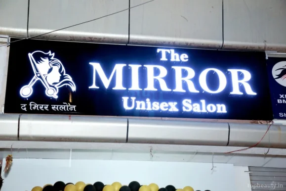 The Mirror Unisex Salon, Mumbai - Photo 3