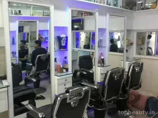 Raj Hair Cutting Saloon, Mumbai - Photo 4