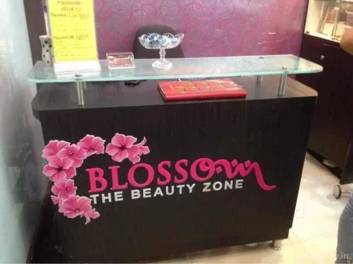 Blossom The Beauty Zone, Mumbai - Photo 2