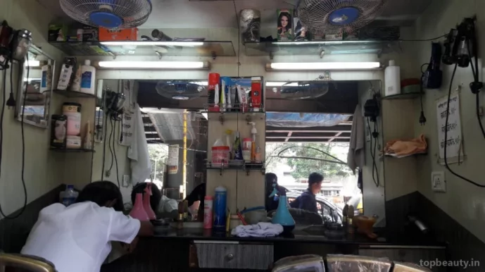 Kohinoor Hair Dressers, Mumbai - Photo 5