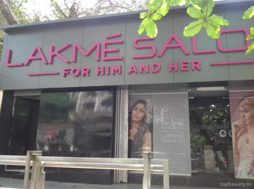 Lakme Salon Linking Road, Mumbai - Photo 1
