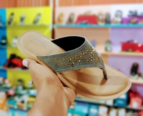 Shoe Magic Fotwears Shop, Mumbai - Photo 2