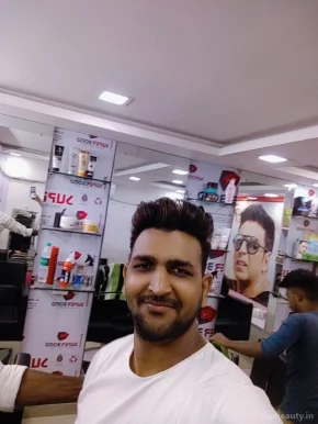 Ali Hair cutting salon, Mumbai - Photo 4