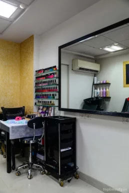 Mauve Hair & Beauty Lounge, Mumbai - Photo 3