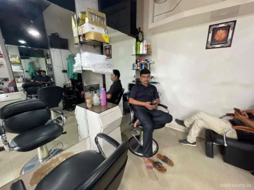 Famous Salon, Nagpur - Photo 5