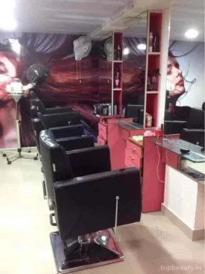Cuts N Curls Hair & Skin Salon, Nagpur - Photo 4