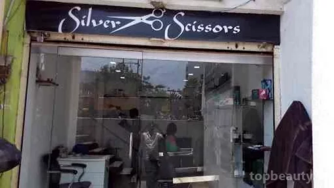 Sliver Scissors Unisex Saloon, Nagpur - Photo 3