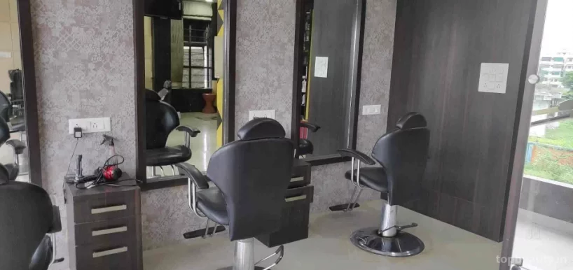The mirror hair & beauty unisex salon spa, Nagpur - Photo 4