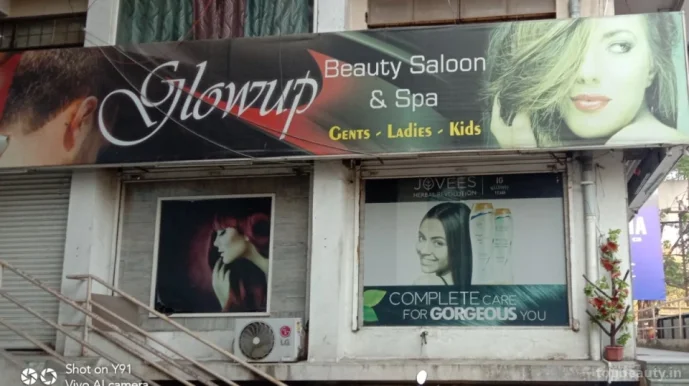 Spa in Nashik | Glowup Unisex Beauty Saloon and Spa, Nashik - Photo 3