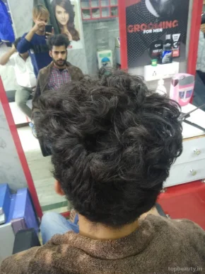 Be U Salons - Head 2 Toe, Noida - Photo 2