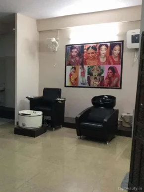 Meegash Unisex Salon in Noida, Noida - Photo 7